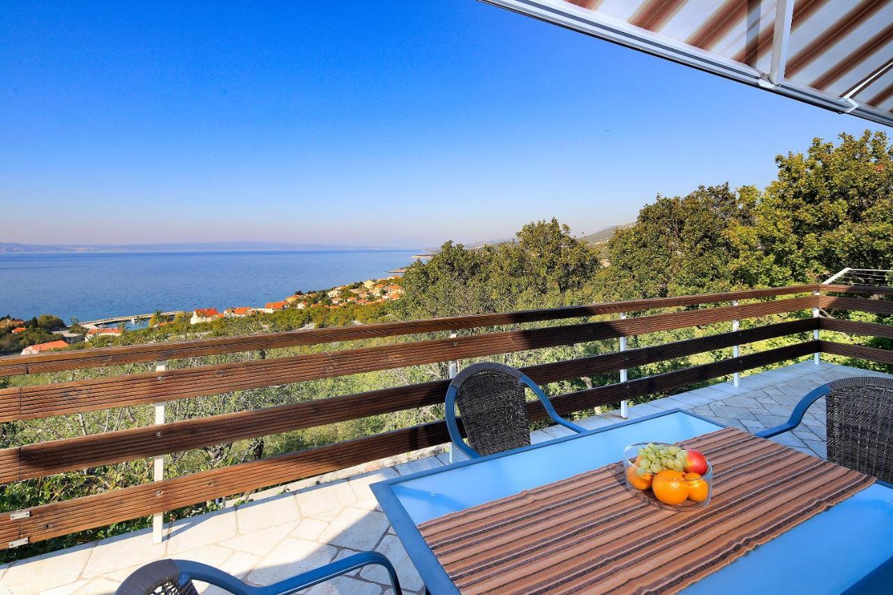 Apartment Vincent With Beautiful Sea View Terrace เคลโนวีซา ภายนอก รูปภาพ